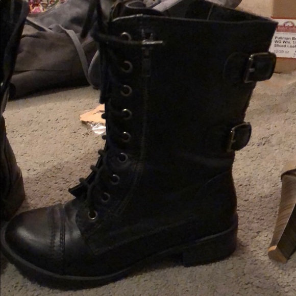 Combat boots - Picture 2 of 3